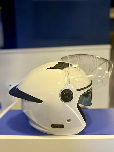 kask satın al: BK motosiklet dəbilqəsi – açıq (open-face) tip Xüsusiyyətlər: - Twin — 4