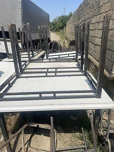 quxna ustolu: Metal karkaslı masa və stul dəsti 8 ədəd stol hərəsində 2 ədəd stul — 1