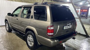 Nissan: Nissan Pathfinder: 3.5 l | Ofrouder/SUV — 15