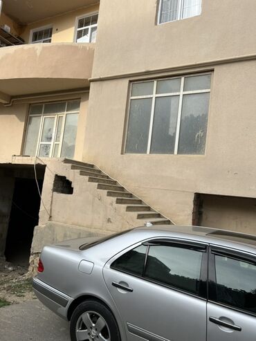 Yeni tikili: Qaraçuxur qəs., 1 otaqlı, Yeni tikili, m. Neftçilər, 30 kv. m -da lalafo.az — 3 Yeni tikili: Qaraçuxur qəs., 1 otaqlı, Yeni tikili, m. Neftçilər, 30 kv. m — 3