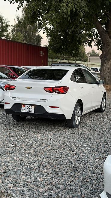 eado ev: Chevrolet Onix: 2020 г., 1 л, Автомат, Бензин, Седан — 6