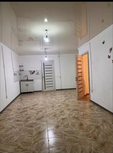 продаю дом селекционное: 2 комнаты, 56 м², 1 этаж, Косметический ремонт