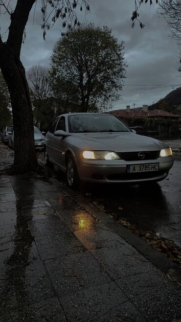 Μεταχειρισμένα Αυτοκίνητα: Opel Vectra: 1.8 l. | 1996 έ. | 320000 km. Λιμουζίνα
