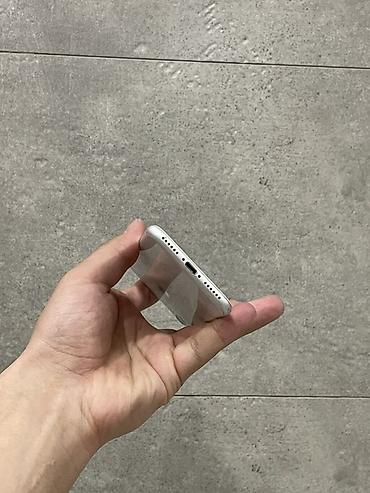 Apple iPhone: IPhone 8, 64 ГБ, Белый — 7