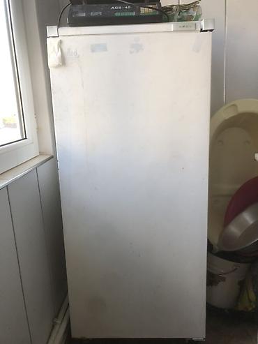 Soyuducular: Bir kameralı soyuducu (aşağıda soyutma bölməsi, yuxarıda dondurucu) — 1