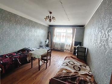 Qaracuxur qes 104 mektebin yani yol qiraqinda 5 mertebenin 4 cu