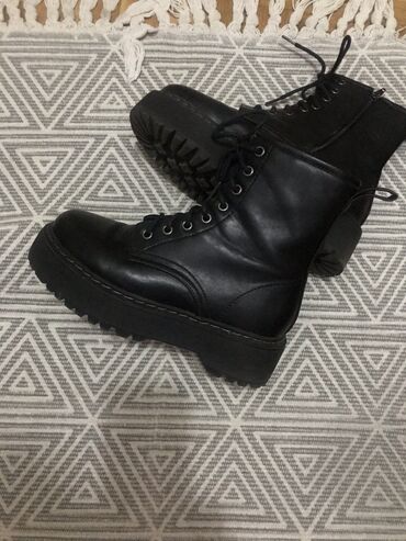 zimski sorc broj crn pro srebrnim nitlep: Ankle boots, 39