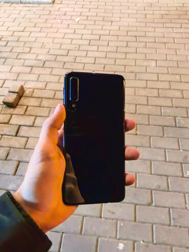 Samsung Galaxy A7 2018, 64 ГБ, цвет - Черный