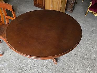 Setovi stolova i stolica: Okrugli drveni trpezarijski sto sa 4 stolice – klasični stil - — 9