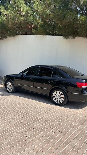 Продажа авто: Hyundai Sonata sedan – geniş və rahat salonla. Xüsusiyyətlər: - — 5