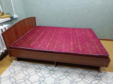 кара балта бу мебел: Двуспальная Кровать, Б/у