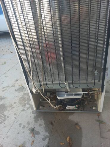 Soyuducular: Soyuducu Pozis 180 hündürülükdə 2 qapılı çürüyü pası yoxdur rəflərində — 10