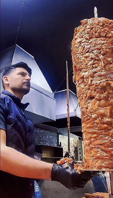 aşpaz: Dönərçi, Kişi, 28 yaş, 5 ildən artıq təcrübə — 5