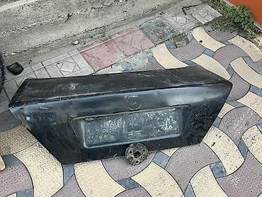 Мерс w202 Крышка багажника (металлическая), черная - Под внешний at lalafo.kg Мерс w202 Крышка багажника (металлическая), черная - Под внешний