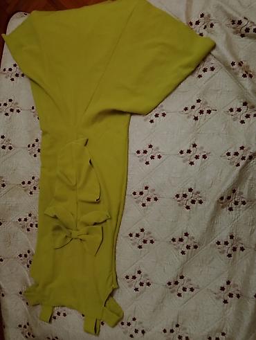 toy dekoru: Uzun ziyafət/libas – parlaq limon-sarı rəngdə - Model: bədənə oturan — 2