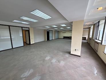 офис центр: Продажа офисов 402 м², С ремонтом, Многоэтажное здание, 2 этаж — 8