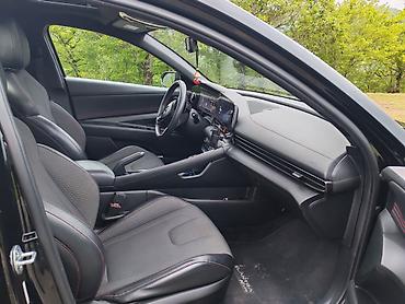 Hyundai: Hyundai Elantra: 1.6 l | 2023 il Sedan — 7