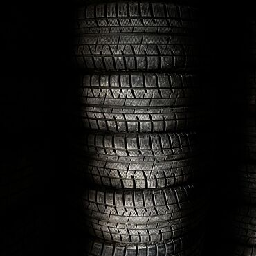 Шины: Шины 215 / 60 / R 16, Зима, Б/у, Комплект, Легковые, Япония, Yokohama