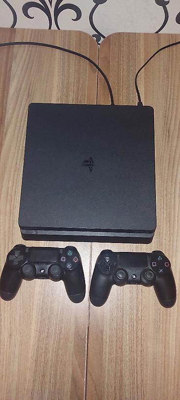 airpods 4: Playstation 4 slim 2ci əl yaxşı vəziyyətdədi 4oyun var far cry — 1