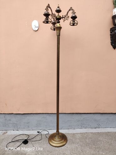 stihl testere na baterije: Podna lampa, Upotrebljenо