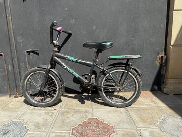 velosiped islenmis: Təcilli satılır
16 altılır velosiped
