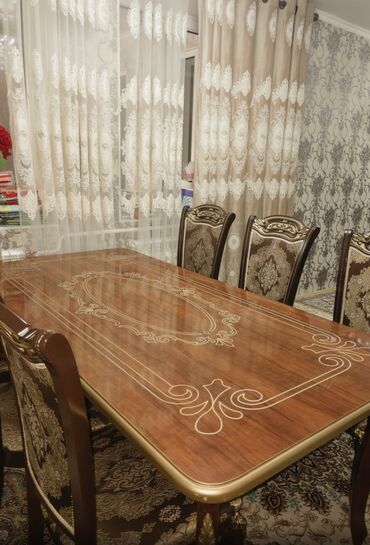 Другие мебельные гарнитуры: Продаётся обеденный стол с 6 стульями — 40 000 сом Продаю элегантный