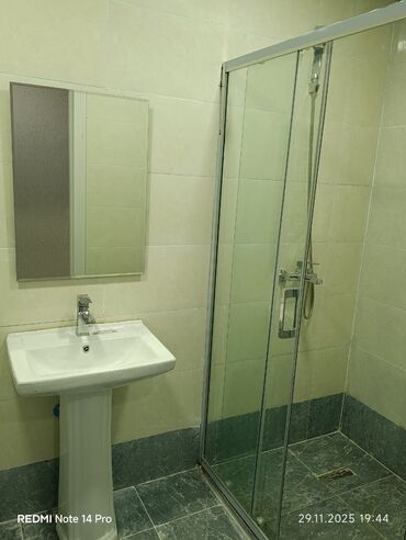 Uzunmüddətli kirayə mənzillər: Yeni tikili binada işıqlı 2 otaqlı studya mənzil.Butun əşyaları ilə — 6