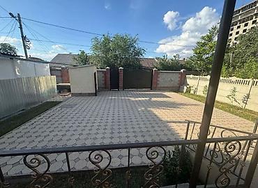 Долгосрочная аренда домов: 240 м², 5 комнат — 12