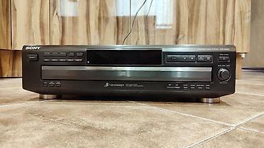 Audio: Sony firması 5-disk oxudan pleer. Əyla kosmetik vəziyyətdə Əyla — 4