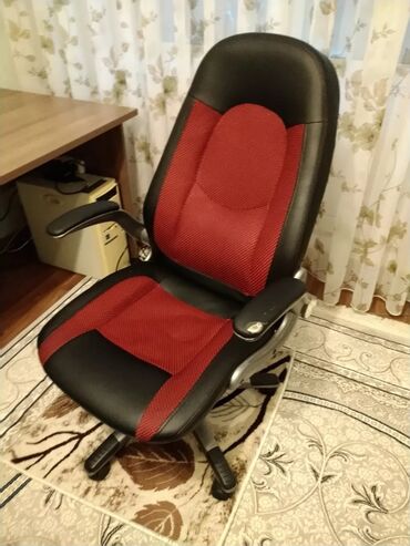 мебель в салон: Продаю компьютерное кресло, хорошее состояние