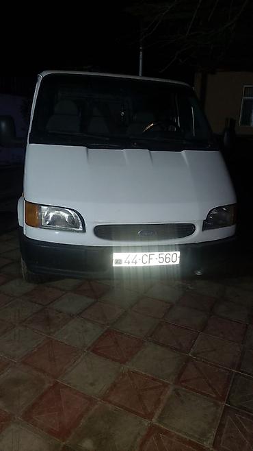 s class guzguləri: Ford Transit: 2.5 l | 1989 il 250 km Universal — 2