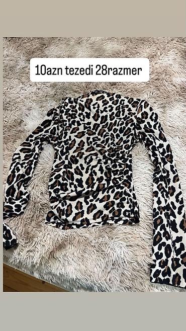 Другая женская одежда: Qadın geyimləri paketi 1) Qara slim-fit zipli üst - Önü tam — 9