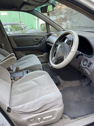 cl 63 2010: Toyota Harrier: 1998 г., 2.2 л, Автомат, Бензин, Кроссовер — 8