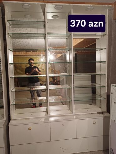 Stend vitrinləri: Hamısını alana qiymətdə endirim olunacaq tək tək 1235 azn edir
