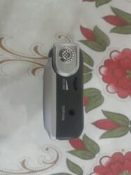 Mikrofonlar: Panasonic RQ-L11 mini kaset diktofon Xüsusiyyətlər: - Mini kasetlə