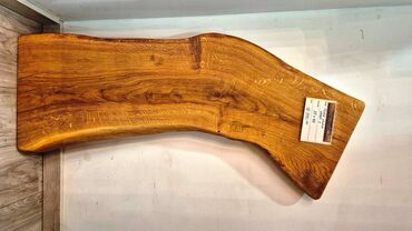 Stolovi: U ponudi imamo unikatne komade obrađen ploča od drveta: Hrast/Orah/Dud — 15