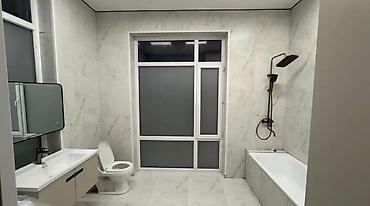 Продажа коттеджей и домов: 6 комнат и более, 300 м², Бишкек — 15