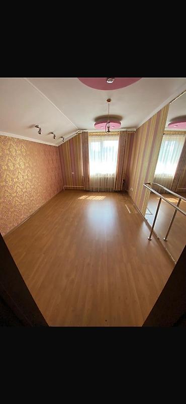 Продажа коттеджей и домов: По первой линии ул Горького, ориентр Панфилова/Горького Двухэтажный — 23