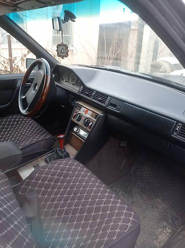 мерс 917: Mercedes-Benz W124: 1989 г., 2 л, Механика, Бензин, Седан — 4