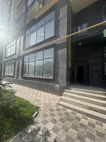 Офисы: Сдаю Офис, 20 м², В жилом комплексе, 1 линия, С отдельным входом, С системой безопасности