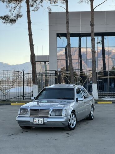Mercedes-Benz: Mercedes-Benz W124: 1994 г., 3.2 л, Механика, Бензин, Седан — 1