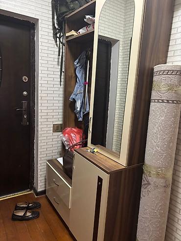 Ev üçün mebel: Dəhliz üçün funksional giriş dəsti - Material: ağac teksturası ilə — 1