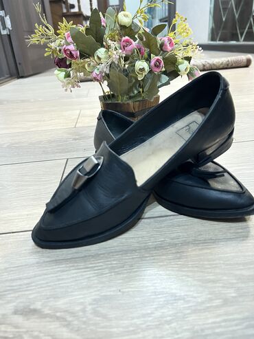обувь на осень: Туфли Lino Marano, 38, цвет - Черный