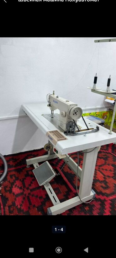 Швейные машины: Швейная машина Typical, Оверлок, Полуавтомат