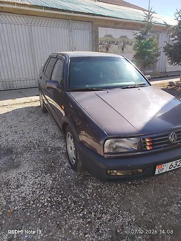 Volkswagen: Volkswagen Vento: 1992 г., 2 л, Механика, Бензин, Седан — 3