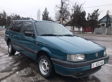 пасат b3: Volkswagen Passat: 1992 г., 1.8 л, Механика, Газ, Универсал
