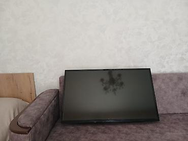 xbox konsolu: LED televizor/monitor ekranı - Ekran növü: LED, parlaq səth - — 3