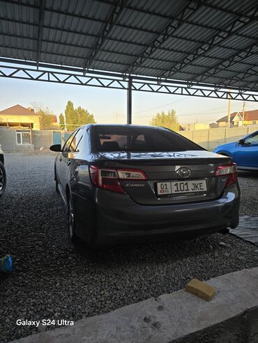 мерседес c class: Toyota Camry: 2013 г., 2.5 л, Автомат, Бензин, Седан