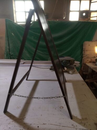 Reklam lövhələri: Taxta menyu lövha. Axan led işiqli reklam tablosu.Mùxtàlif növ reklam — 7