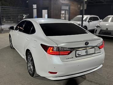 byd leopard 3 2026: Lexus ES: 2017 г., 2.5 л, Автомат, Гибрид, Седан — 6
